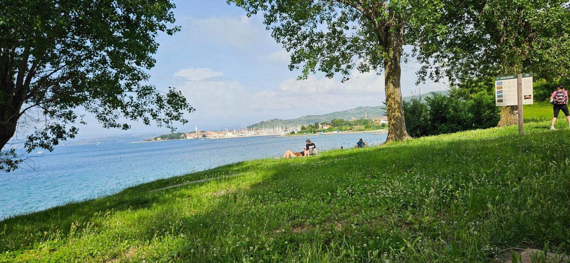 Sea View Apartment Renzzo สตรุนยัน ภายนอก รูปภาพ